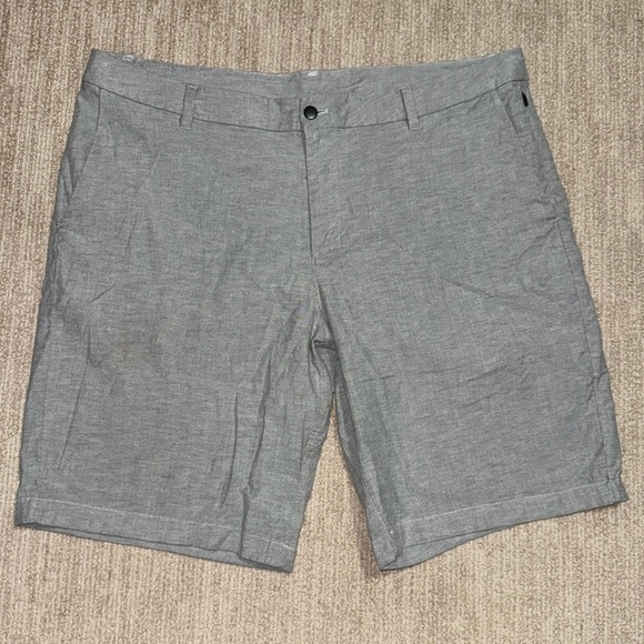 Lululemon Commission Short Relaxed Qwick Oxford 11" Inseam Blach/White Men's 40 - Picture 1 of 11